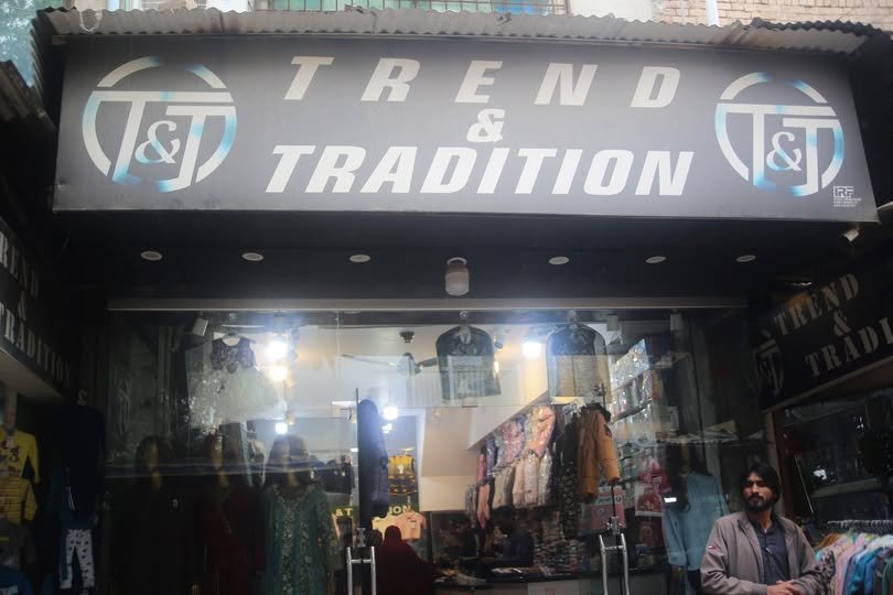 Trend & Traditions